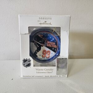 2011 Hallmark NHL Wayne Gretzky Oilers 99 Christmas Ornament